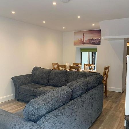 Eyre Square Lane Budget Rooms Голвей Екстер'єр фото