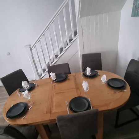 Eyre Square Lane Budget Rooms Голвей Екстер'єр фото